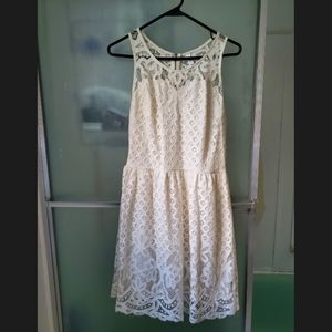 NWOT White sweetheart dress